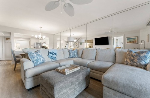 Sandestin Condo | Sandestin Resort -Bay View Beach Cottage- Pool-Gym-Golf Cart Included!