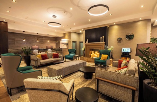 Central Hotel | Sandman Hotel Vancouver Downtown