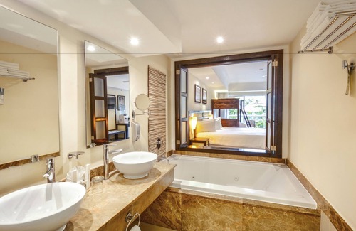 Playacar Zona Hotelera Resort | Sandos Playacar All Inclusive