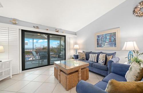 Sanibel House | Sandpiper Beach #405
