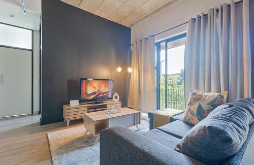 Sandown Apartment | Sandton City Splendid Apartment 009 Power & Water Backup