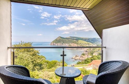 Berrynarbor Hotel | Sandy Cove Hotel
