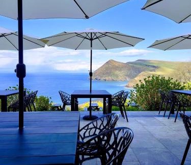 Berrynarbor Hotel | Sandy Cove Hotel
