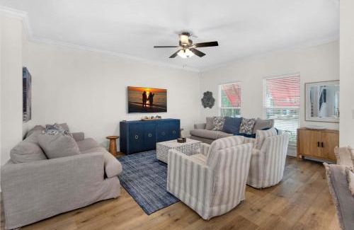 Villages of Crystal Beach House | Sandy Feet