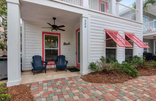 Villages of Crystal Beach House | Sandy Feet