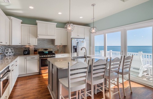 Village of Stump Sound House | Sandy Feet | Oceanfront with Hot tub