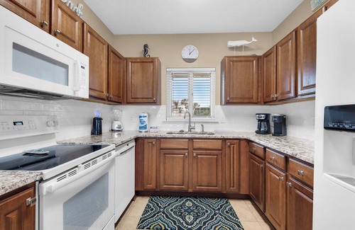 Ono Island Condo | Sandy Key 122: 2 BR/2 BA Perdido Key, FL Beachfront Condo, On-Site Rental Office, Sleeps 6