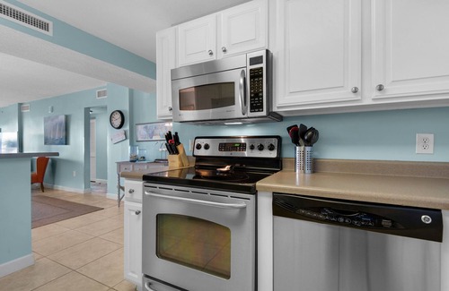 Ono Island Condo | Sandy Key 232: 2 BR/2 BA Gulf Front Condo in Perdido Key, FL. Sleeps 6