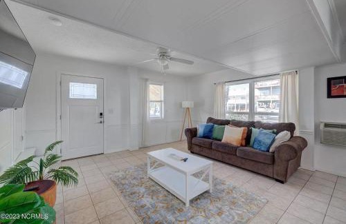 Surf City House | Sandy Lu #2