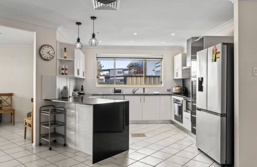 The Entrance North House | Sandy Serenity- Pet Friendly