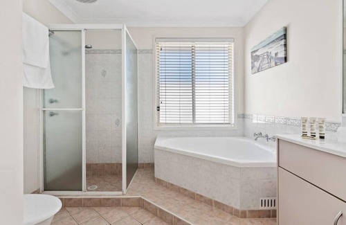 The Entrance North House | Sandy Serenity- Pet Friendly