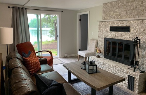 Elcho Cottage | Sandy Shore Cottage on Enterprise Lake, Elcho