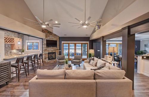 Mayhew House | Sandy Shore
