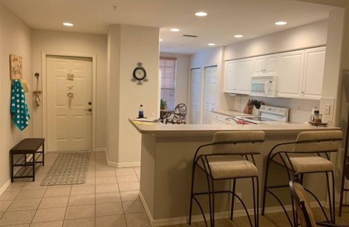 Tropical Cove Condo | Sandy Shores at Lexington CC Lake Village