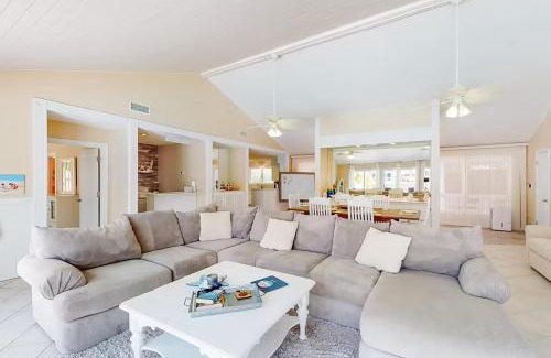 Upper Grand Lagoon House | Sandy Shores by Emerald Coast Retreats