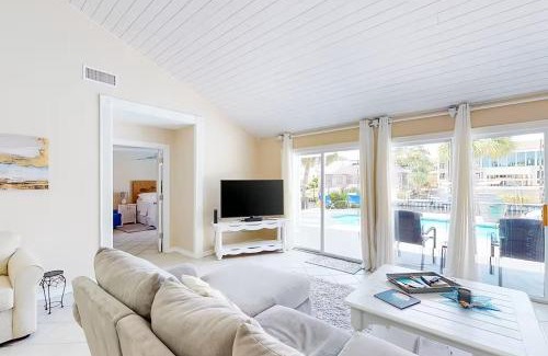 Upper Grand Lagoon House | Sandy Shores by Emerald Coast Retreats