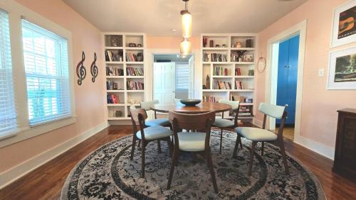 Sanford House | Sanford's Haven, 3 Bedroom, Sleeps 7