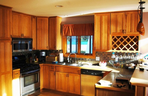 Cedar Cottage | Sangria Sunrise - Lake Leelanau Chalet