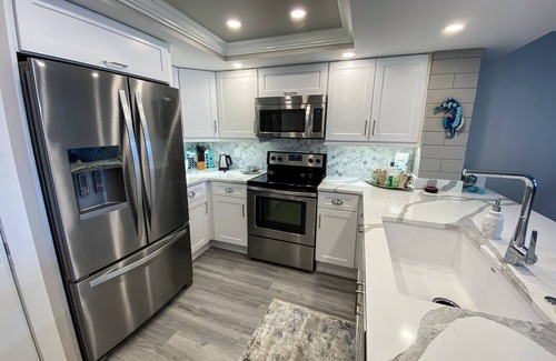 Punta Rassa Condo | Sanibel Harbour Resort Bay View Tower 534: Beautifully appointed, newly renovated condo