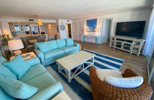 Punta Rassa Condo | Sanibel Harbour Resort Bay View Tower 135: Overlooking the private beach with stunning sunsets.