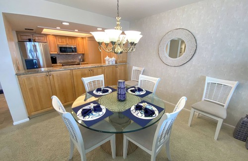 Punta Rassa Condo | Sanibel Harbour Resort Harbour Tower 816: Comfort and relaxation while enjoying gorgeous sunsets.