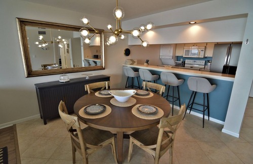 Punta Rassa Condo | Sanibel Harbour Resort Harbour Tower 312 Relaxing getaway overlooking the water