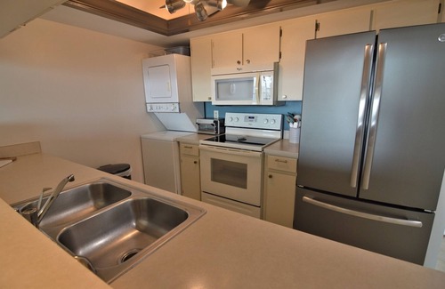 Punta Rassa Condo | Sanibel Harbour Resort Harbour Tower 312 Relaxing getaway overlooking the water