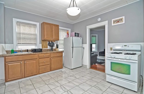 Everett House | Sanitized Oasis, Clean & Modern Escape Near Boston’s New Casino & Airport