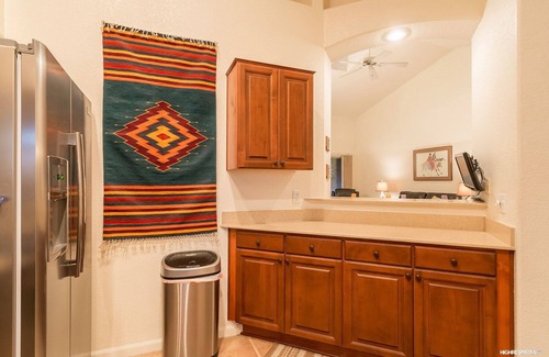 Peaceful Valley Condo | *SANITIZED* Regency Spectacular Views/2 BR Condo/COM Pool/Old Town Scottsdale