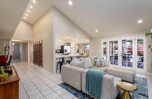 Buenavante House | Santa Barbara-Style Home in the Center of Scottsdale w/private heated pool.