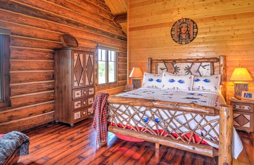 Ribera Cabin | Santa Fe Ranch at Christmas