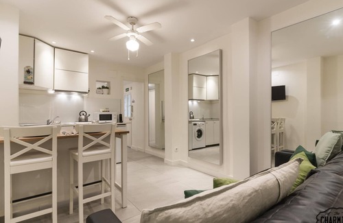 Golden Triangle of Art Apartment | SANTA ISABEL - 1-Bedroom Apartment