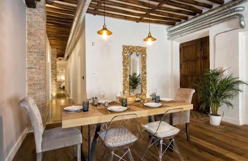 Centro - Sagrario Apartment | Santa Paula cozy & elegant in the heart of Granada