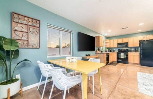 Campus Farm House | Santa Rita GH (Mike Morgan)