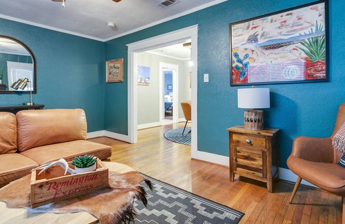 San Angelo House | Santa Rita Señorita