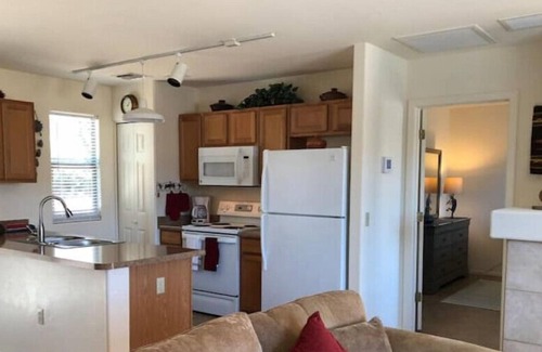Green Valley House | Santa Rita Springs Mountain View