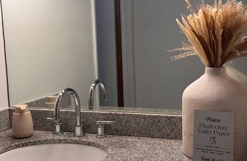 Edgewood House | Santamaria Fort Lauderdale Airport