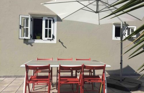 Noia House | Santiago by the sea, entre mar y campo