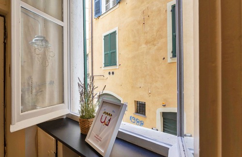 Genoa Historical Centre Apartment | Santina's House by Wonderful Italy