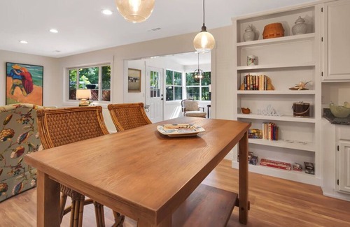 Mossy Oaks House | "Santini Cottage" WELCOME MARINE BOOT CAMP GRADUATE FAMILIES!