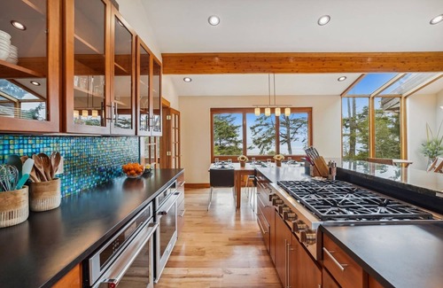 Arch Cape House | Santo Cristo - Beachcomber Vacation Homes