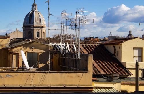 Trastevere Apartment | Santonofrio Romantica, between Trastevere and the Vatican