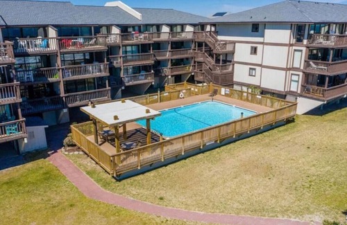 Wilmington Beach Condo | Santorini Dreaming @ CB Oceanfront 2 Bdrm w/Pool