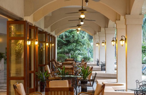 Jiyang Hotel | Sanya Resort Golden Palm