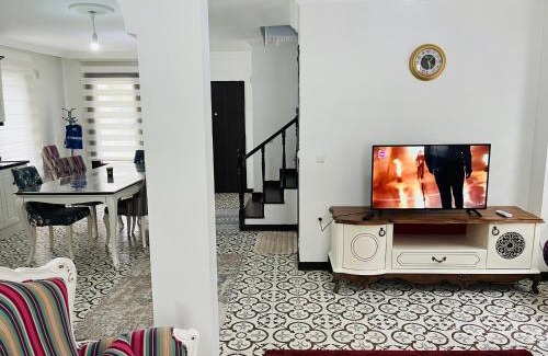 Sapanca Villa | Sapanca Manzara Villa 1 Isıtma Havuzlu