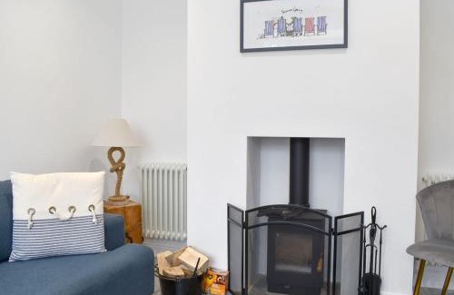 Pakefield House | Sapphire Cottage