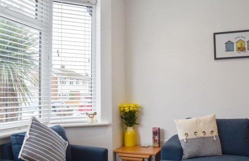 Pakefield House | Sapphire Cottage