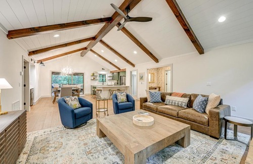 Cashiers House | Sapphire Home with Fireplace Near Skiing and Hiking!
