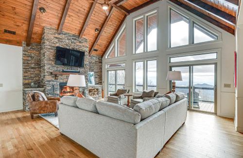 Sapphire House | Sapphire Mountaintop Cabin with Views and 2 Decks