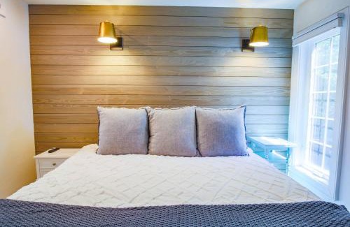 West Beach Village House | Sapphire Seascape